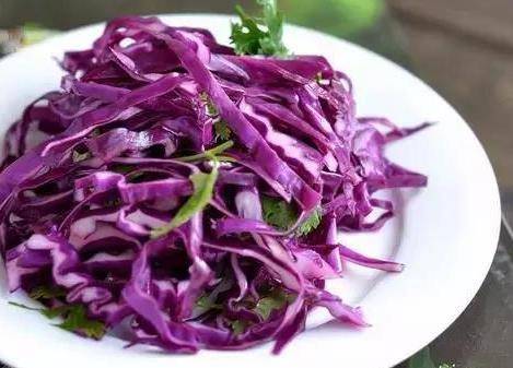 如何食用紫甘蓝 03bbf7295de1463c8b094be83b546993.jpeg