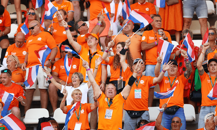 早报茵宝与非洲足联签署多年独家合作协议