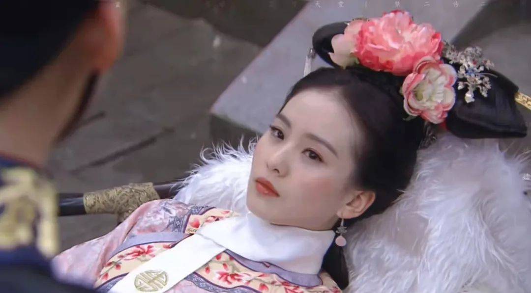 鼻翼谁说鼻子高才出美人？这10位小鼻子、塌鼻子女星，个个精致可爱