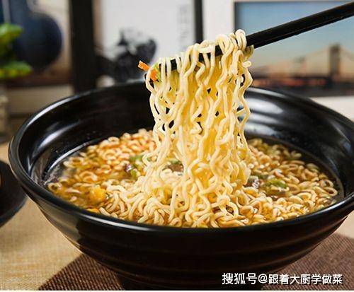 能量|医生建议：晨起忍着饿肚子，也请大家尽量少吃4种“早餐”