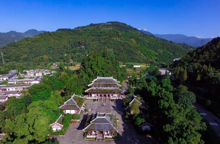 道教名山崆峒山与鹤鸣山