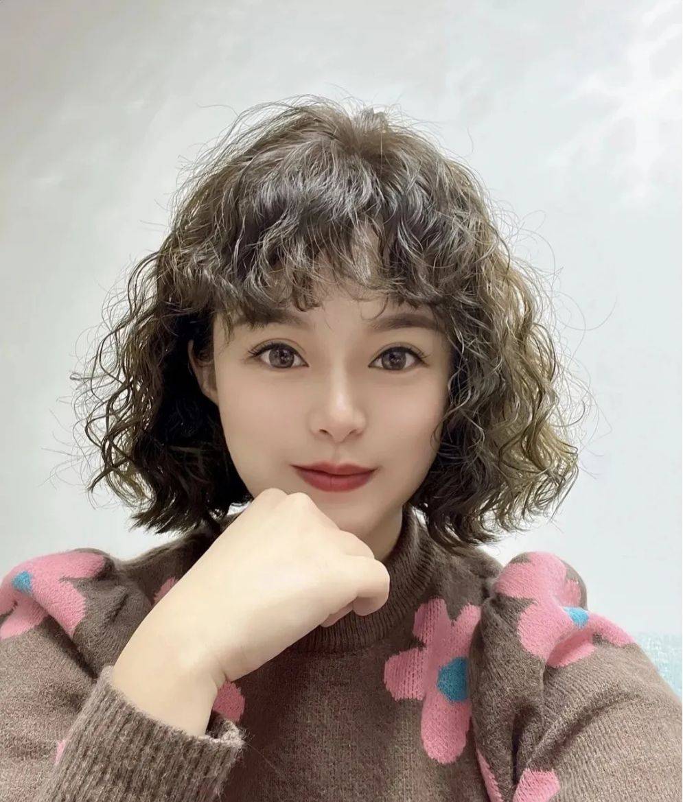 发型2022发型这样剪，变美很简单，堪比换脸颜值翻倍