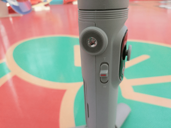 全民短视频时代，有它轻松拍大片，奥川SMART X手机稳定器体验