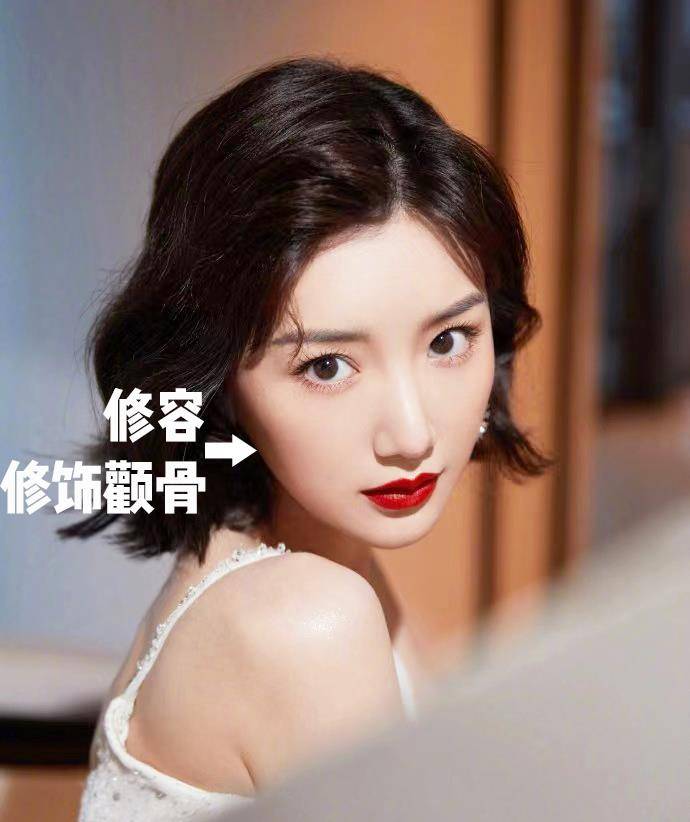 眼睛不化妆和长期化妆的女生，几年后区别也太大了吧？！