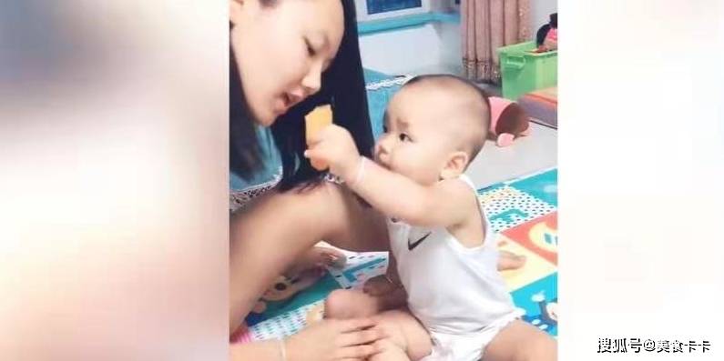 玩具|姐姐太坏了,什么都吃了一点都不剩下,萌娃一脸的哀怨