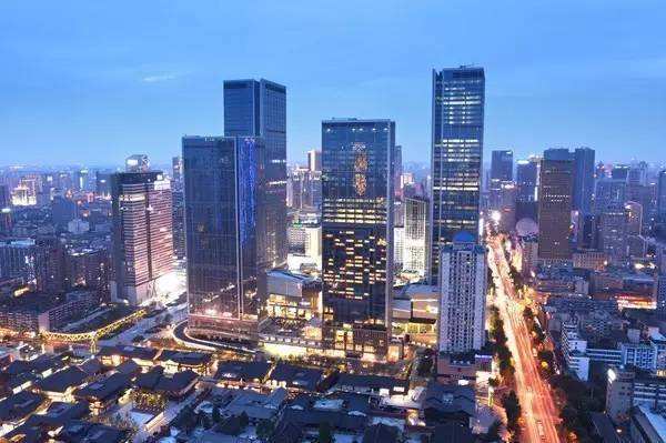  原创 辽宁大连与四川成都的2021年前三季度GDP谁更强？