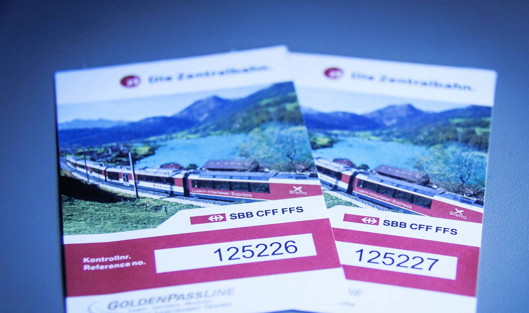 坐上开往幸福的小火车，全景观赏，醉美的瑞士在这里