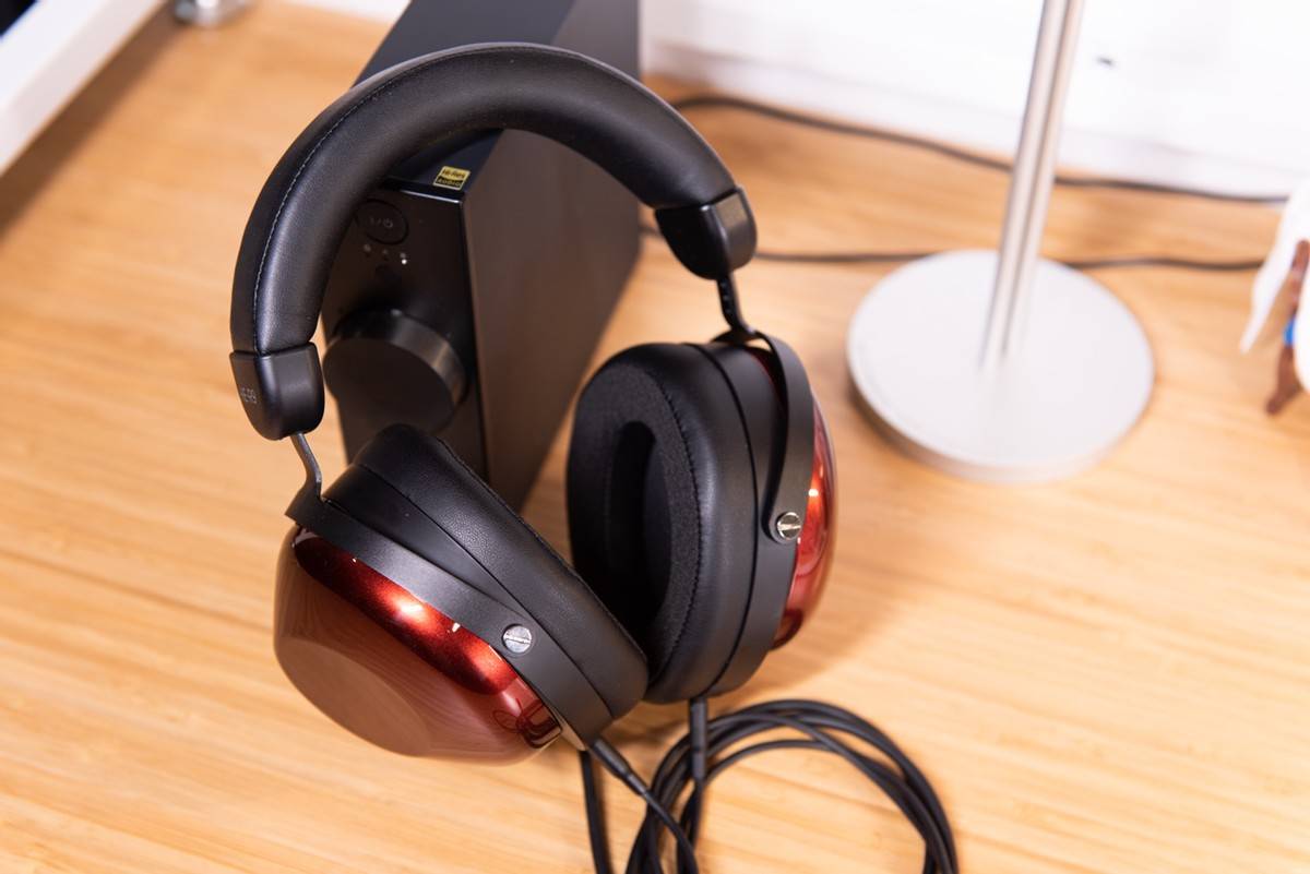 暖到心坎里的调校风格！HIFIMAN HE-R9拓扑振膜动圈耳机体验