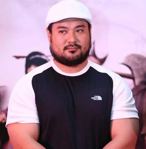 起来的演员,不是没有演技,而是已没有适合他们的角色_硬汉_晋松_张飞