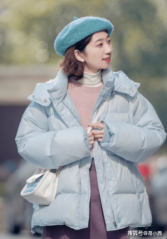 颜色 大地色算什么?新年穿羽绒服选这3种流行色,更显白有气质
