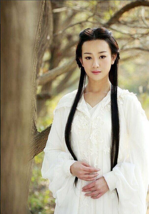 因为10位整容毁掉的女星：有人自己注射食用油，有人上瘾，有人丢了命