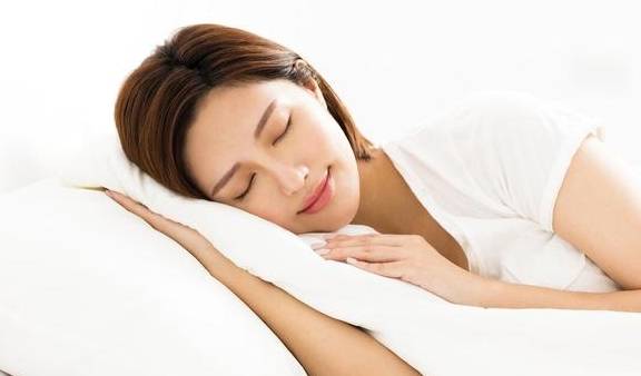 女人怎么改善睡眠质量 b3a4b196eef14279b9e14811fe90b52b.jpeg