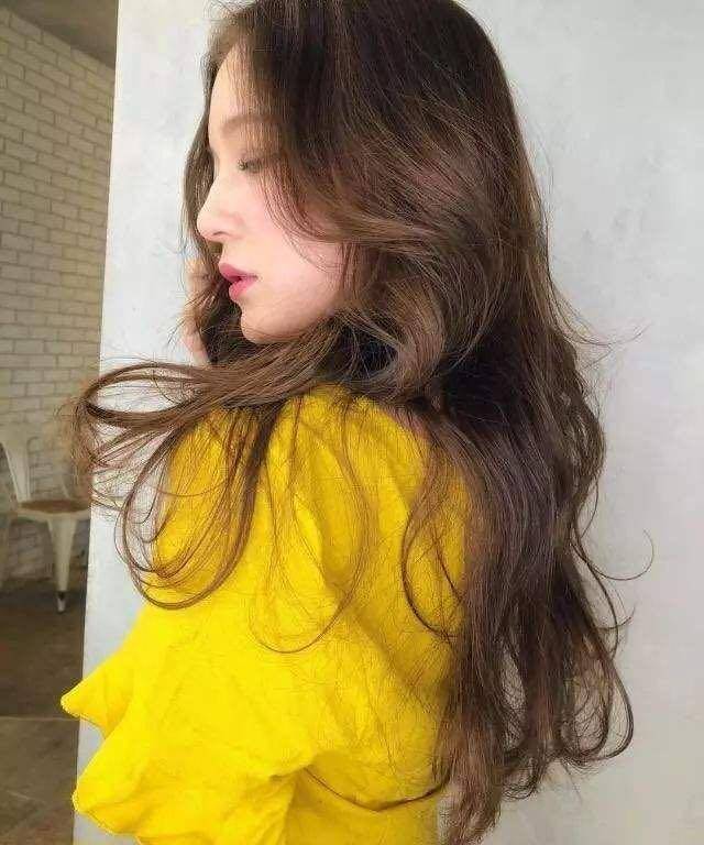 发型女人不到160尽量少留这4种发型，显矮还拖累气质，特别是第2种