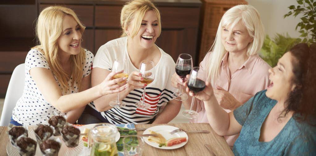 人体|女性更年期后,饮食要注意7条,营养均衡,更健康