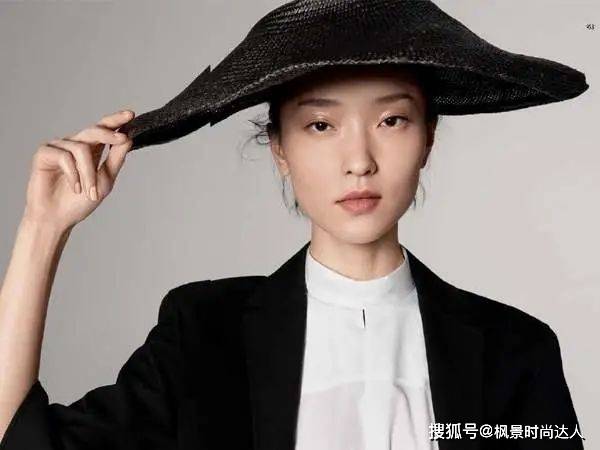 三木 会戴帽子的女人更时髦，看三木和她妈妈，戴与不戴气质感相差大