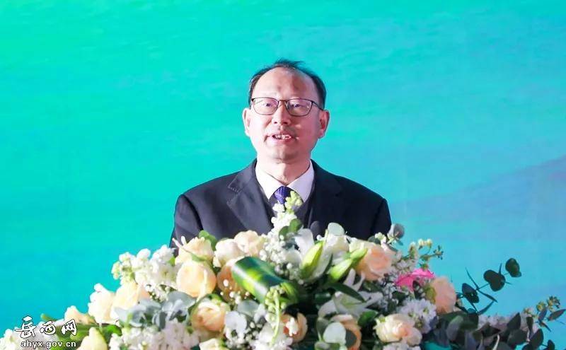 1月14日,县委书记江春生在启动仪式上致欢迎词1月14日,县委副书记