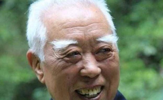 左右各长一根长眉毛是什么原因 fc670f482cc54ab7a5234ea803956020.jpeg