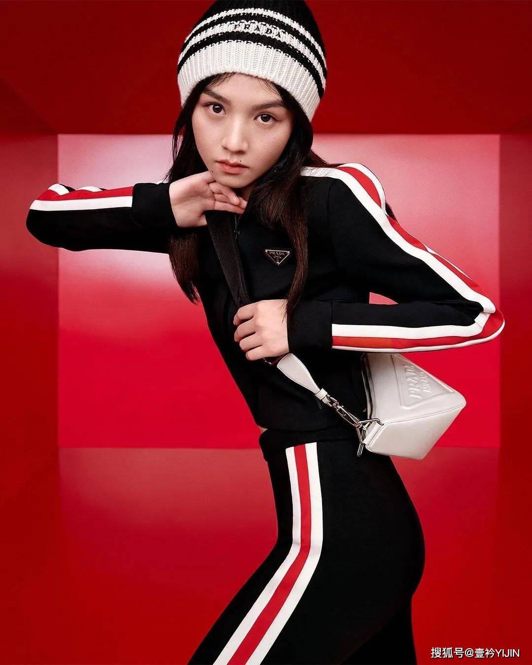 �ݳ�Ʒ����֮��Ļ����޶�PK,˭Ӯ��?