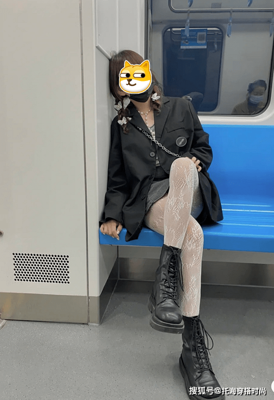 3个原因告诉你,避开就时髦_丝袜_白色_肉色