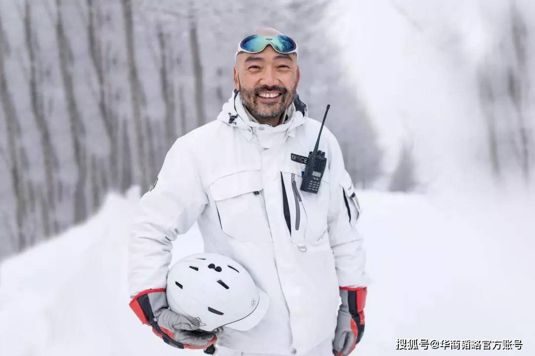 原创坚守20年他是滑雪行业的守夜人