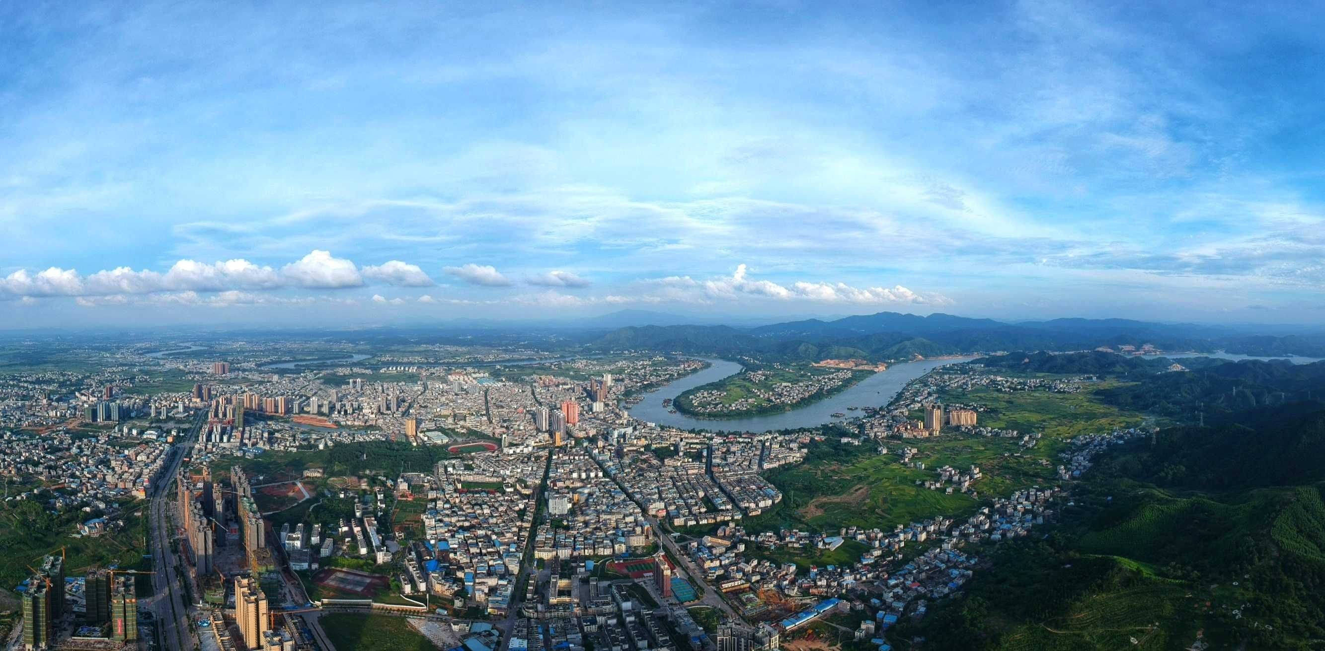 高铁,运河,高速公路,南宁横州市成为广西县域老大机会大增_桂平市_的