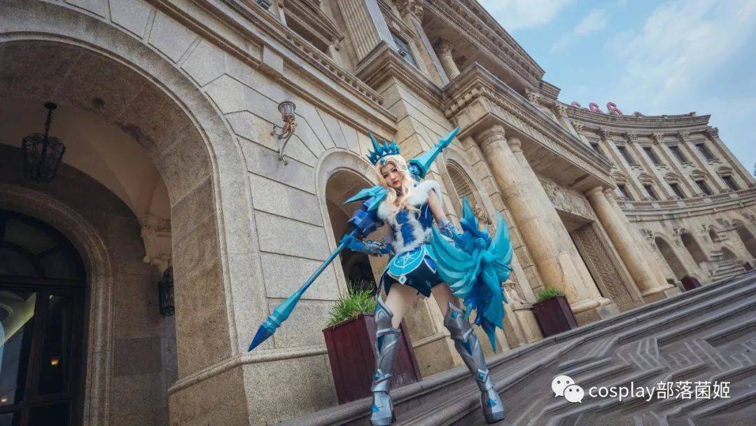 cos王者荣耀雅典娜冰冠公主cos正片挽舟