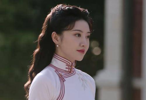 景甜|鹅厂王炸剧太狠！播1天豆瓣四五星刷屏，景甜造型惊艳，剧情上瘾