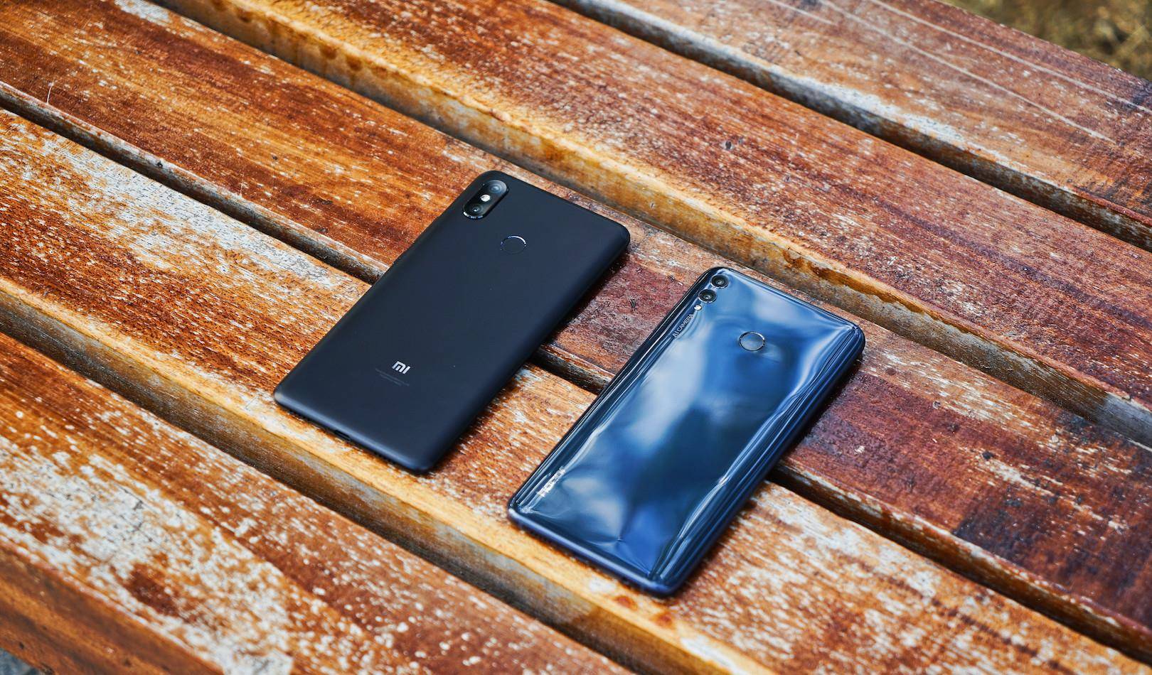 原创荣耀8xmax对比小米max3售价相近差别却如此之大