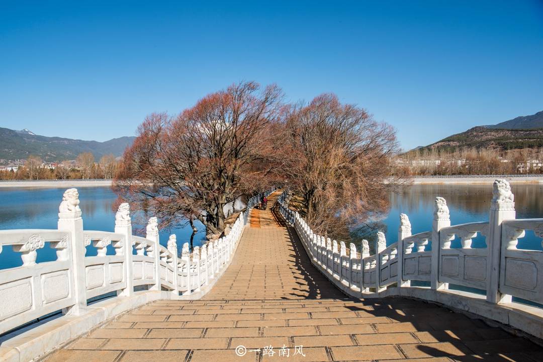 大研古城|丽江4个必去的景点，从绿意盎然到白雪皑皑，两日游最合适