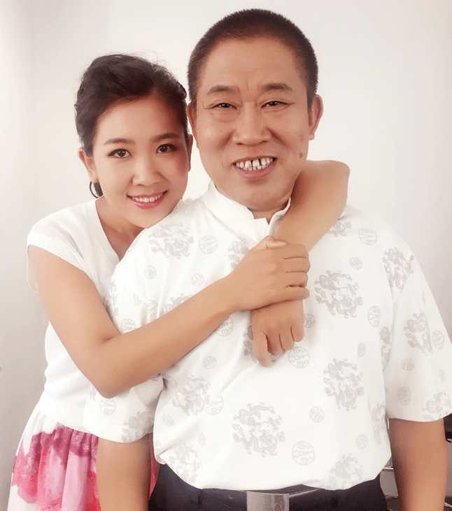 女儿杜金京怀孕6个多月离婚,杜旭东暗自抹泪,只给出一个字:离_父亲