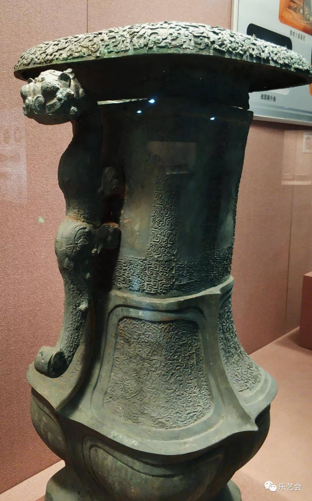 刘柯分享襄阳博物馆藏品豫宝斋分享河南博物院藏品呈长方形.