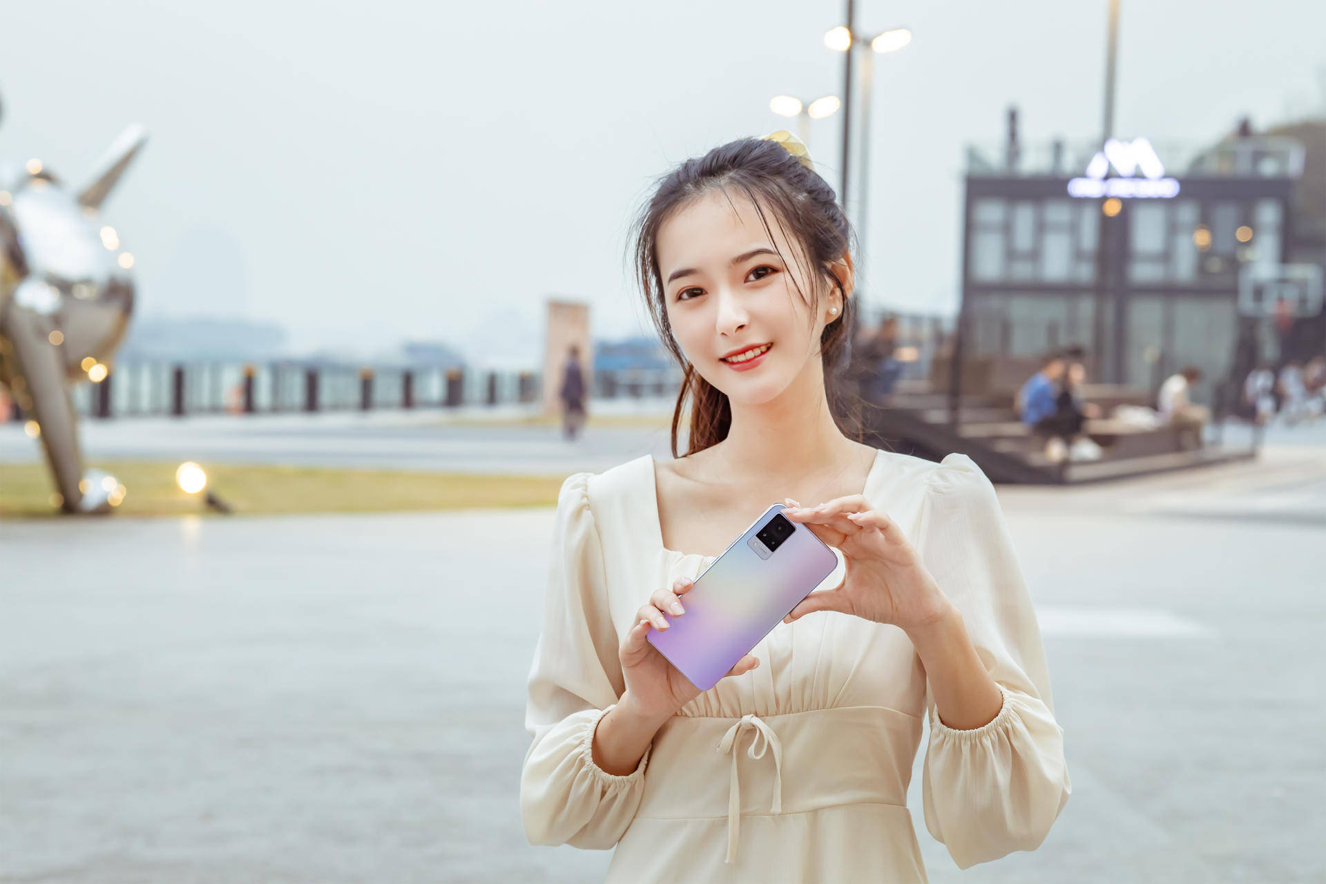 原创自拍手机推荐女神小姐姐难以拒绝的自拍旗舰vivos9