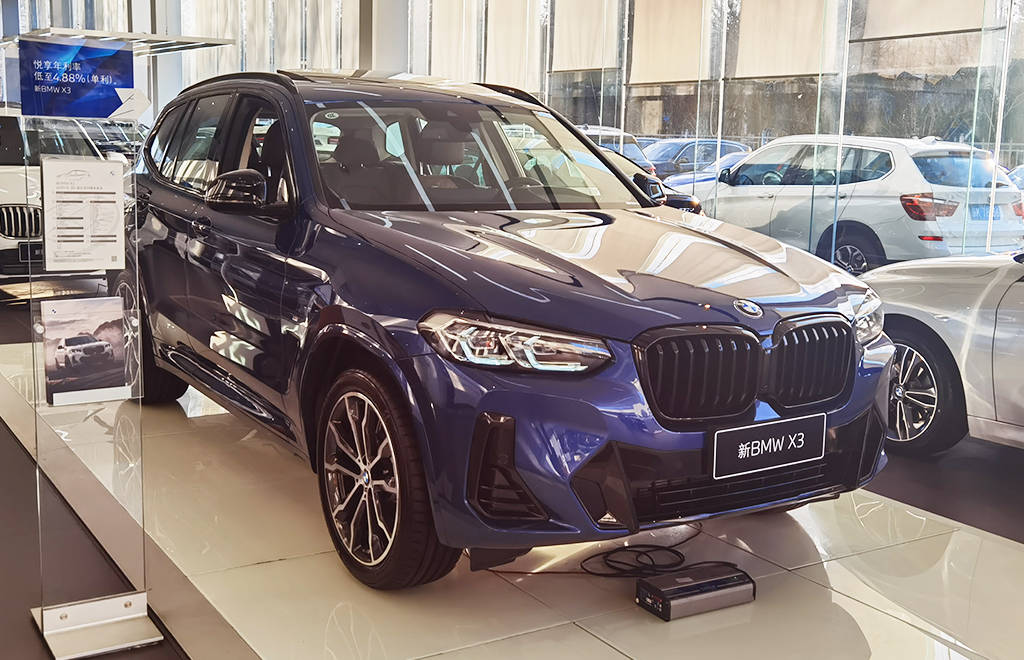 新增曜夜套装车机系统进一步升级到店实拍新款宝马x3