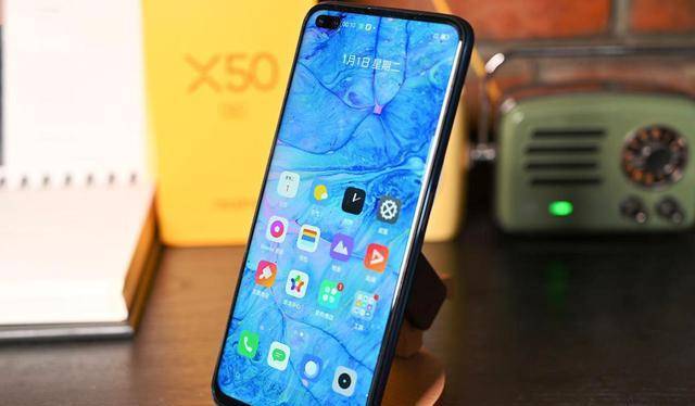 首选realme真我x50,"碾压"红米_支持_配置_镜头