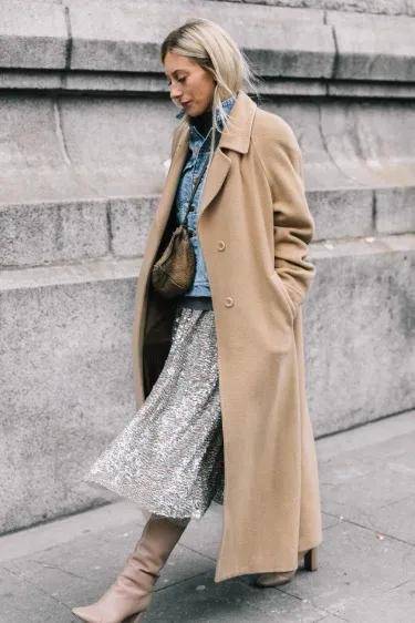 饱和度 春节穿什么|帮你挑好了这4款裙子,谁穿谁美~