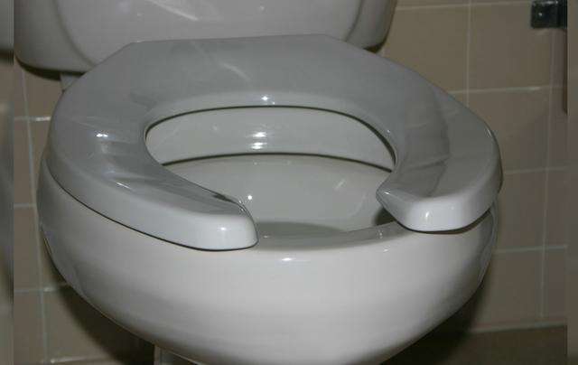 原创为什么我国都是o型马桶国外马桶却是u型的到底有什么区别