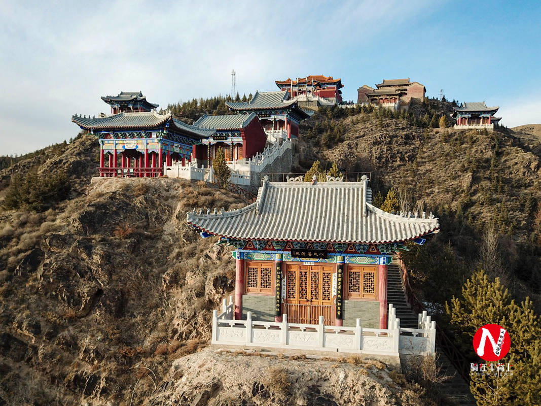 景区|武当山不止湖北有，金昌北武当不仅能看风景，还能游览佛教圣地