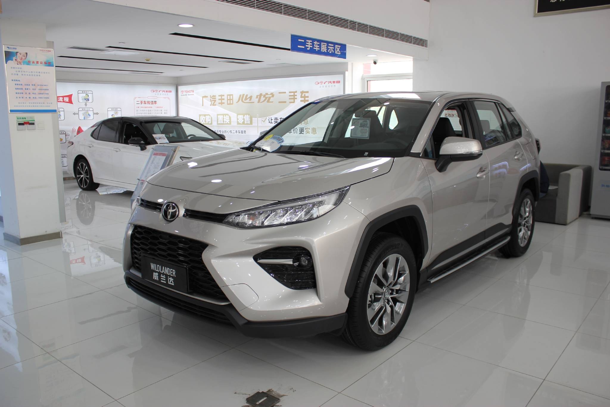 5l混动油耗4.6l,带你看威兰达_丰田_车型_市场