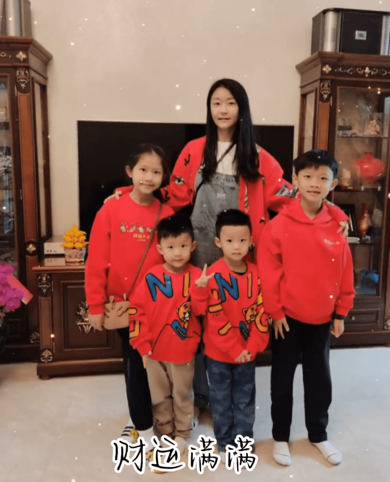 网坛|中国网球传奇嫁富商，晒与4个孩子的合照迎虎年！37岁长得像20岁