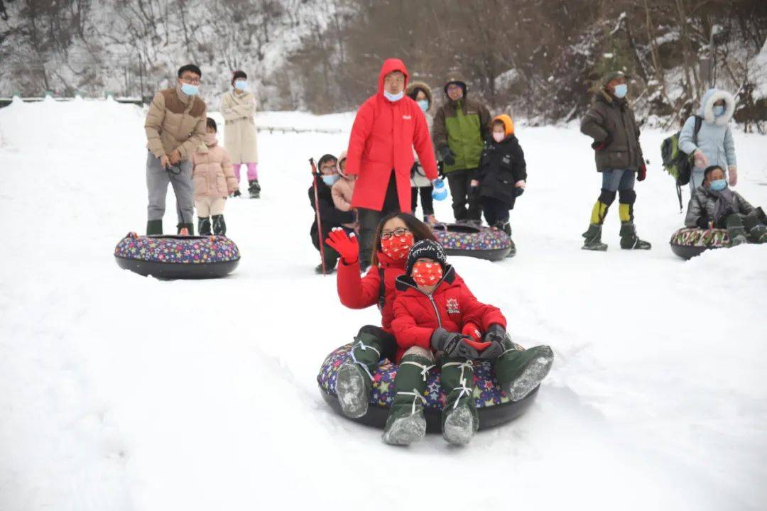 滑雪场|红红火火迎春节 太白山下过大年