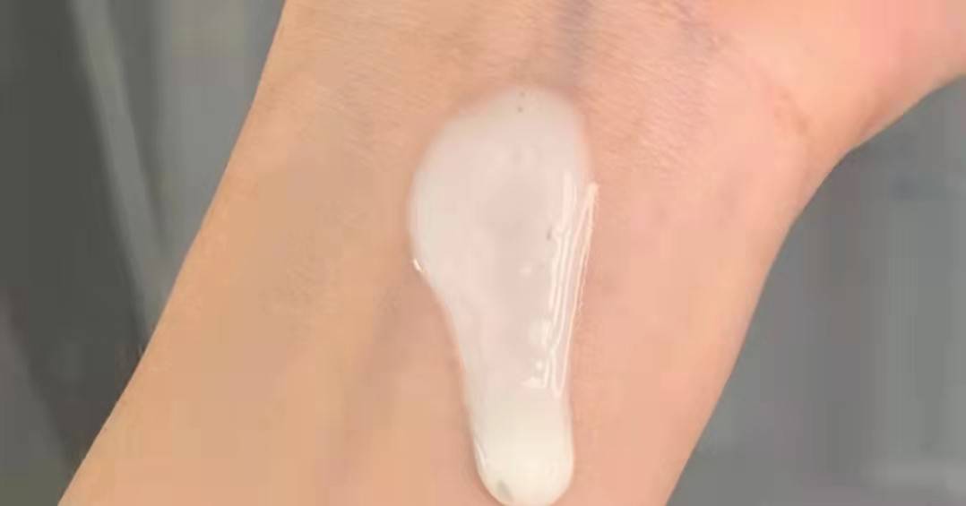 产品四套热门水乳对比测评:谁才是油皮“亲妈”?