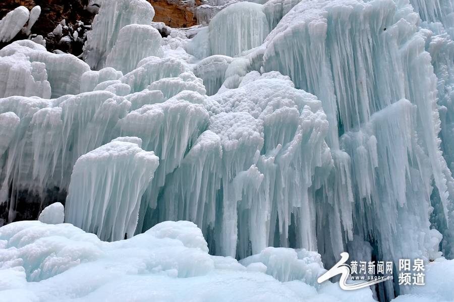 仙人乡|冬奥带火冰雪游丨山西盂县绝美冰瀑惊艳上线 错过需再等一年