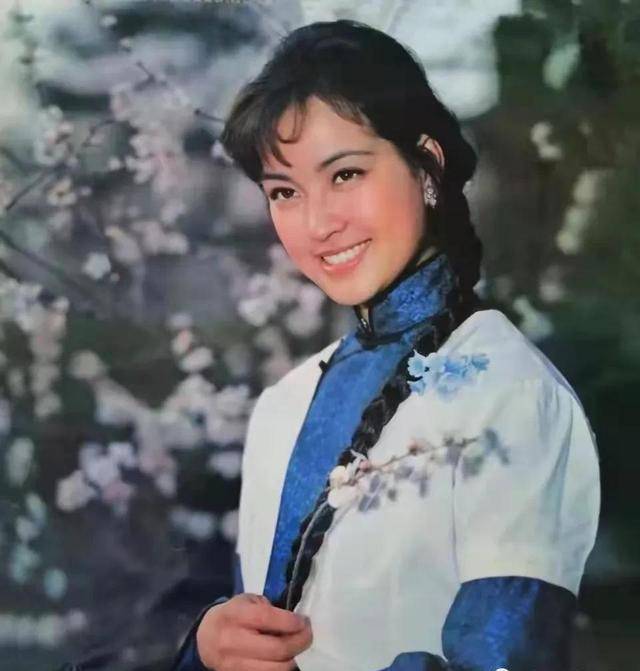 梦婕刘晓庆在《神秘的大佛》中饰梦婕同款系列12图，哪张才是你的最爱