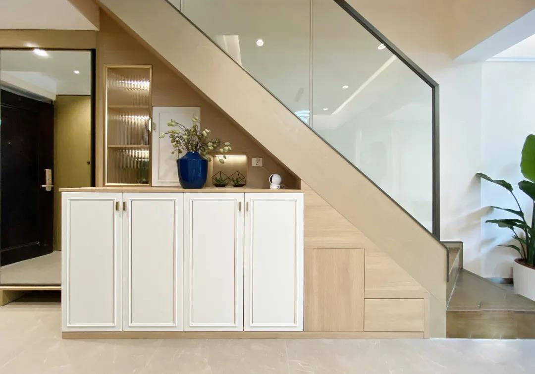 入户鞋柜最新款大全一门到顶 a09e9028464849a1b40b770e48fcbaeb.jpeg