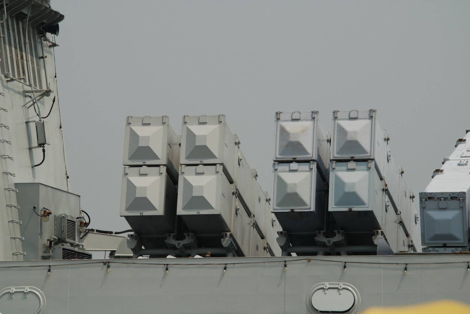 原创小步快跑时代产物052b武汉舰改造出炉未来摇身一变远洋护卫舰