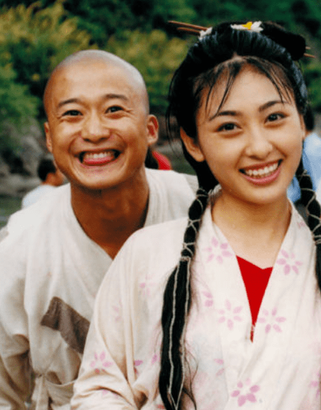 “口味奇特”的5位女星,不爱鲜肉爱“老腊肉”,太奇葩_黎姿_王雅_感情