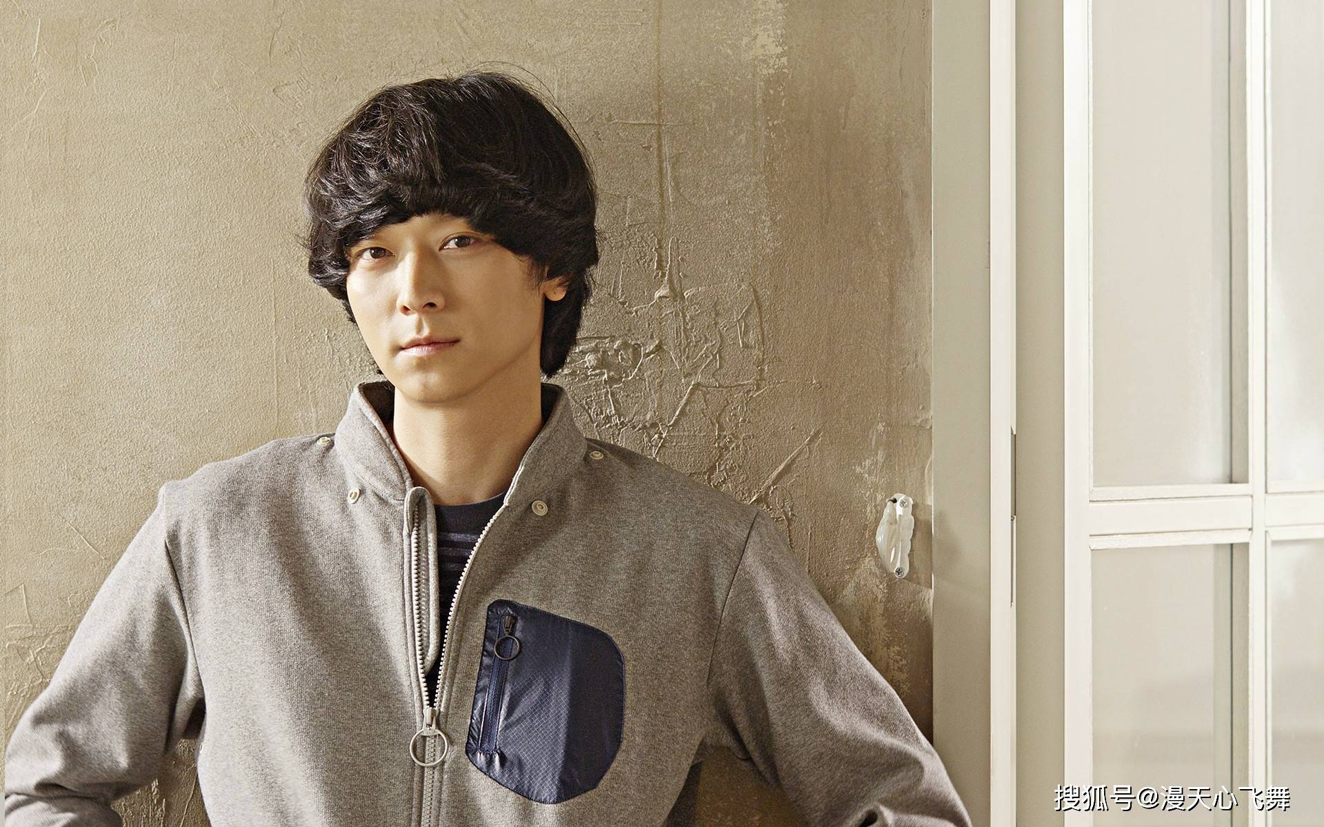 原创小帅哥姜栋元的两部代表作品鉴