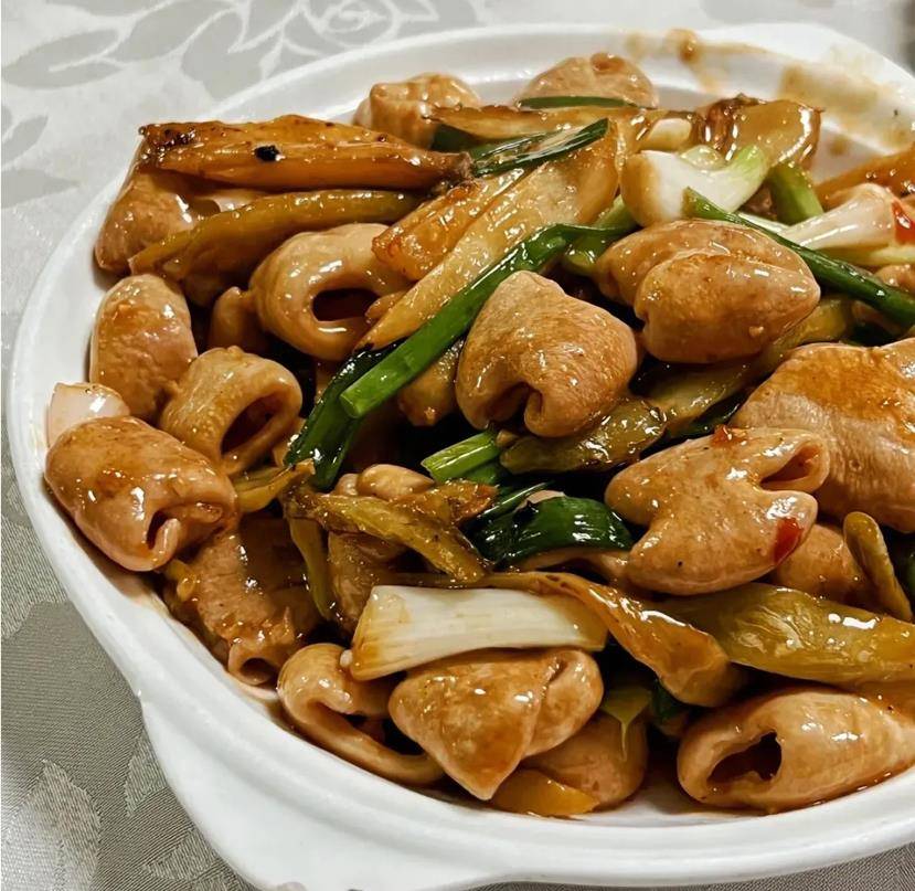 胡椒|初春，南方人家的三荤三素，冷菜热菜齐上桌，鲜香可口味道好