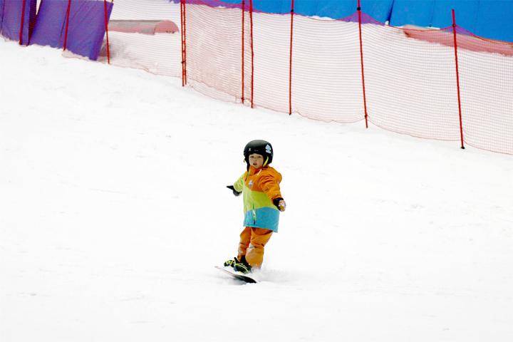 青少年|冬奥会激发“冰雪运动”热情 沙坪坝区推动“冷运动”变身大众的“热运动”