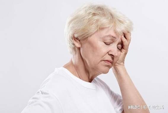 血管|重庆黄泥磅医院专家解析：为什么老年人更容易发生三叉神经痛？